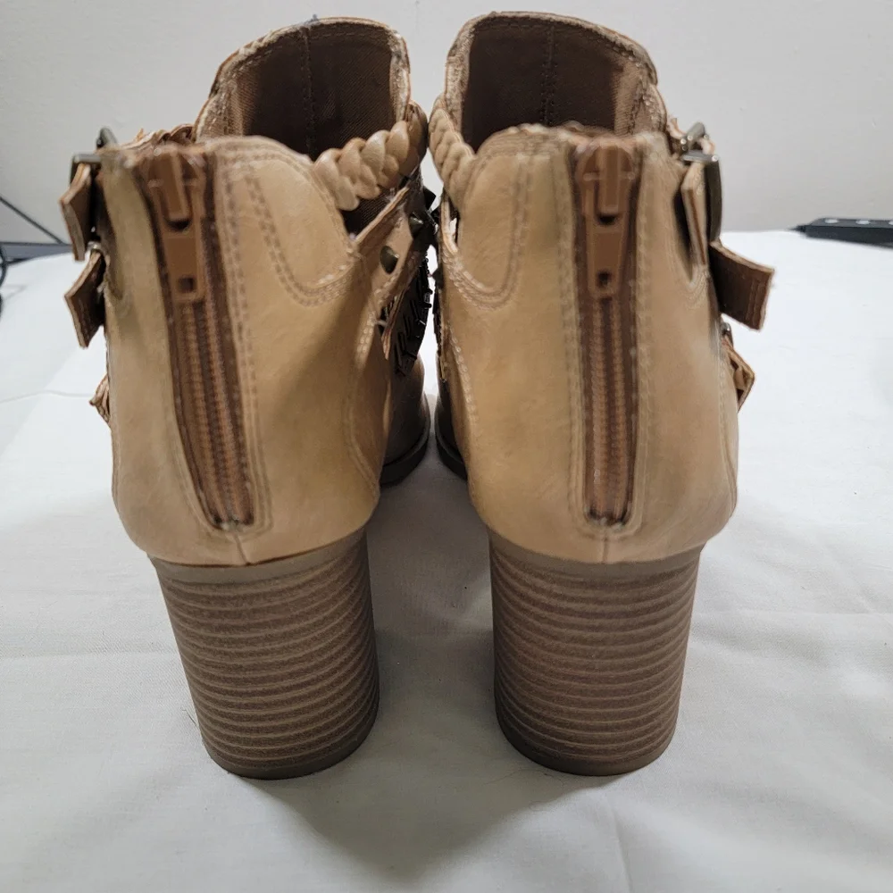 Sugar Womens Riverdale Ankle Booties Brown Block Heel Studded Beads Back Zip 9.5